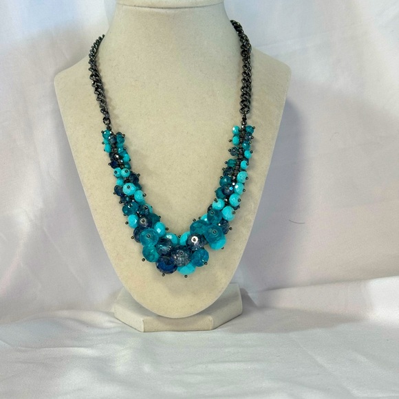 Simply Vera | Vera Wang Crystal Bead Cluster Necklace - Picture 1 of 5